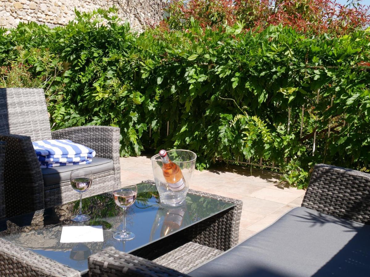 Logis Hotel La Bastide Des Monges Nyons Exterior foto