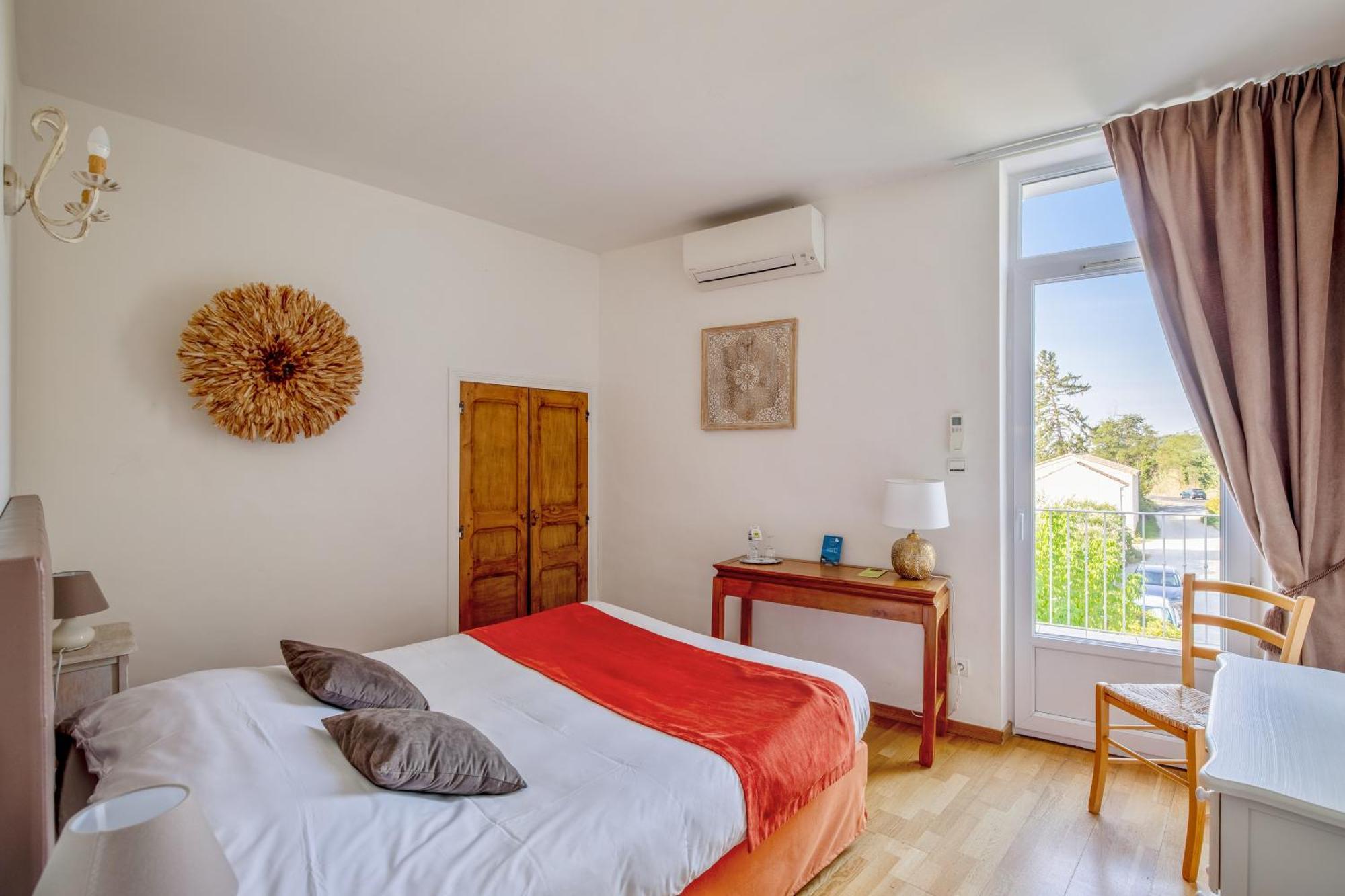 Logis Hotel La Bastide Des Monges Nyons Exterior foto