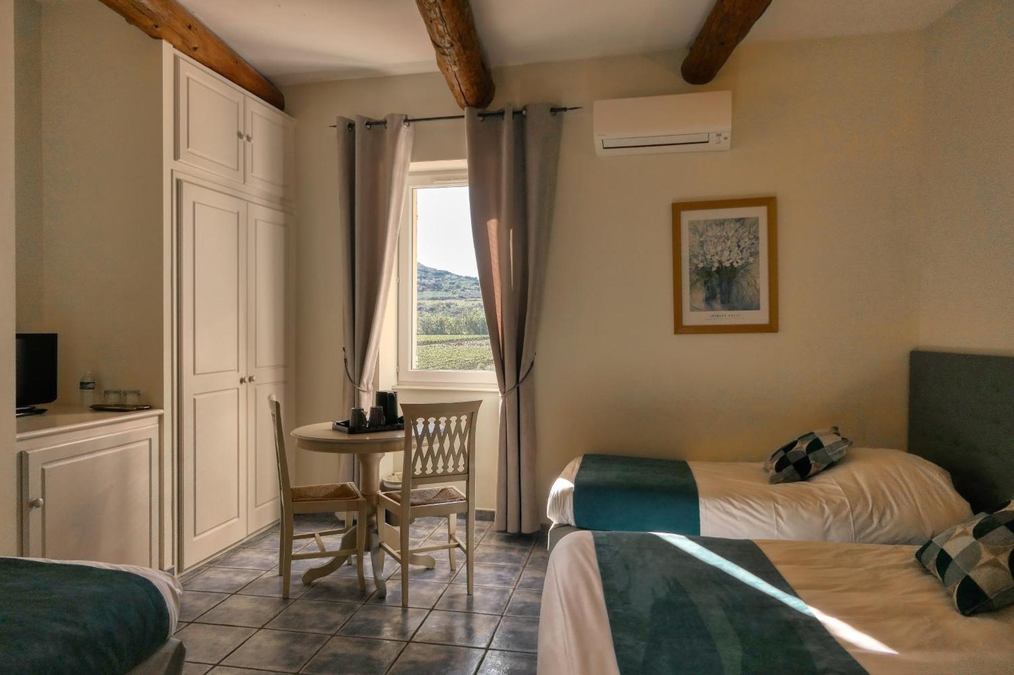 Logis Hotel La Bastide Des Monges Nyons Exterior foto