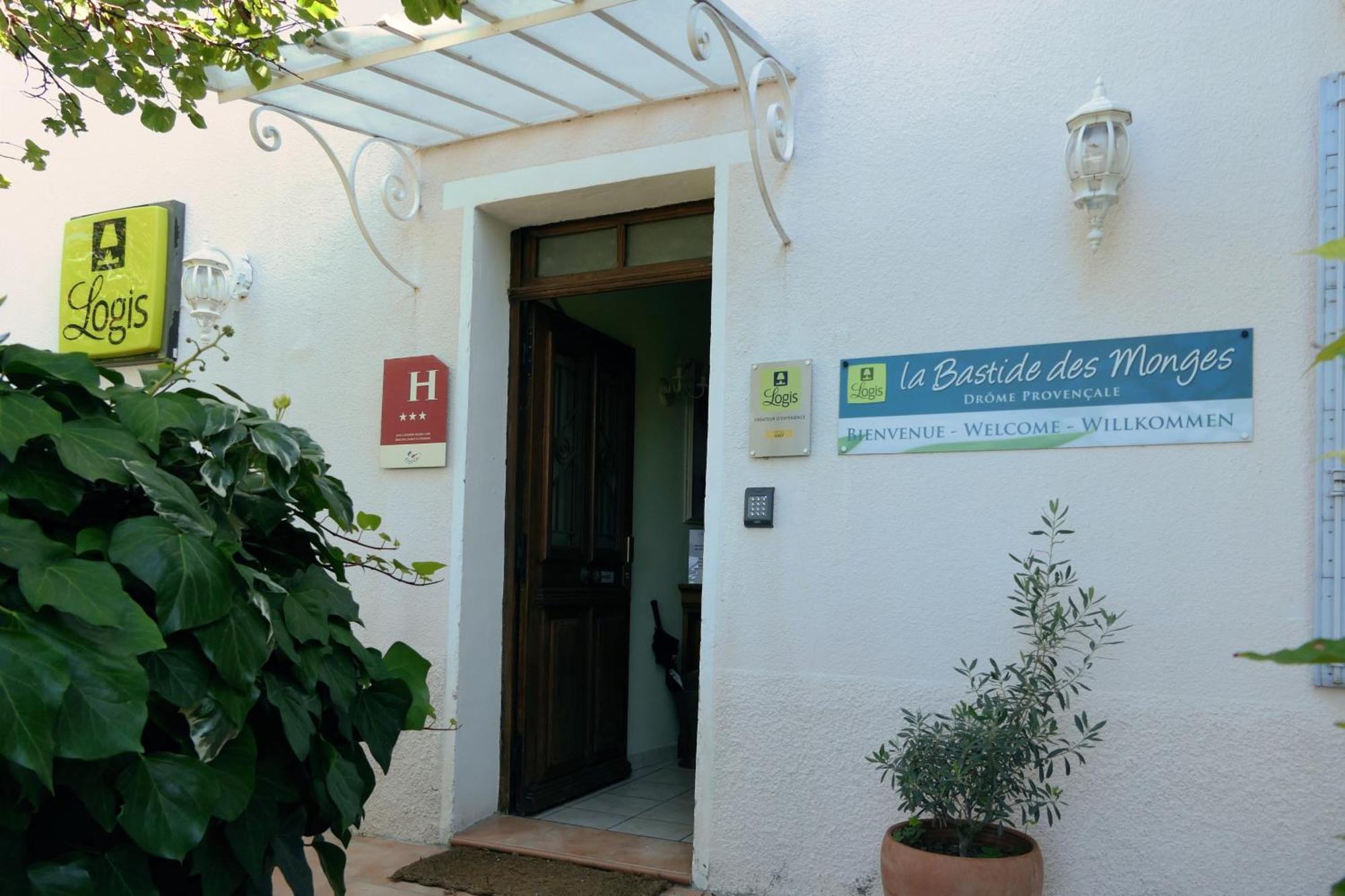 Logis Hotel La Bastide Des Monges Nyons Exterior foto