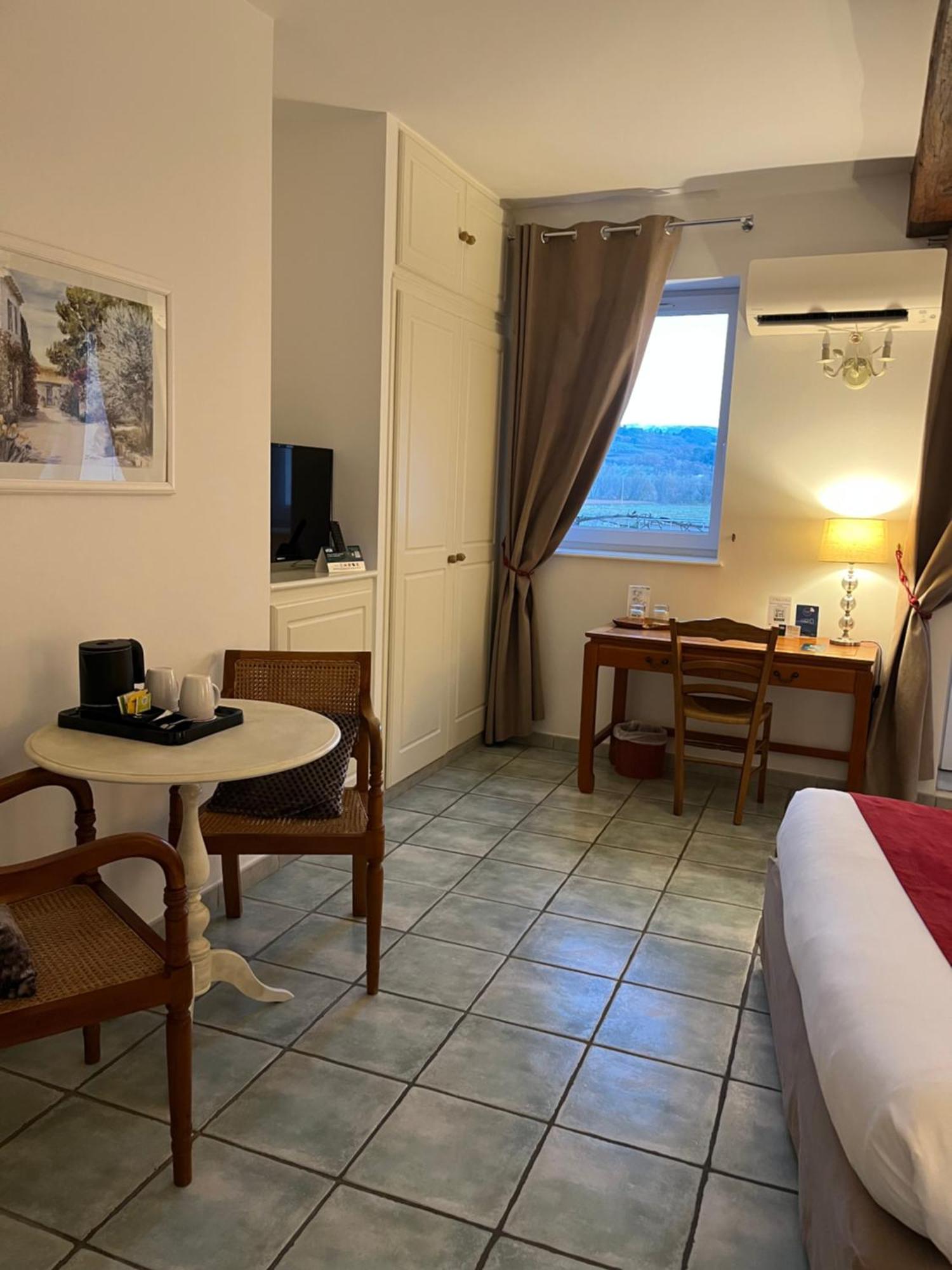 Logis Hotel La Bastide Des Monges Nyons Exterior foto