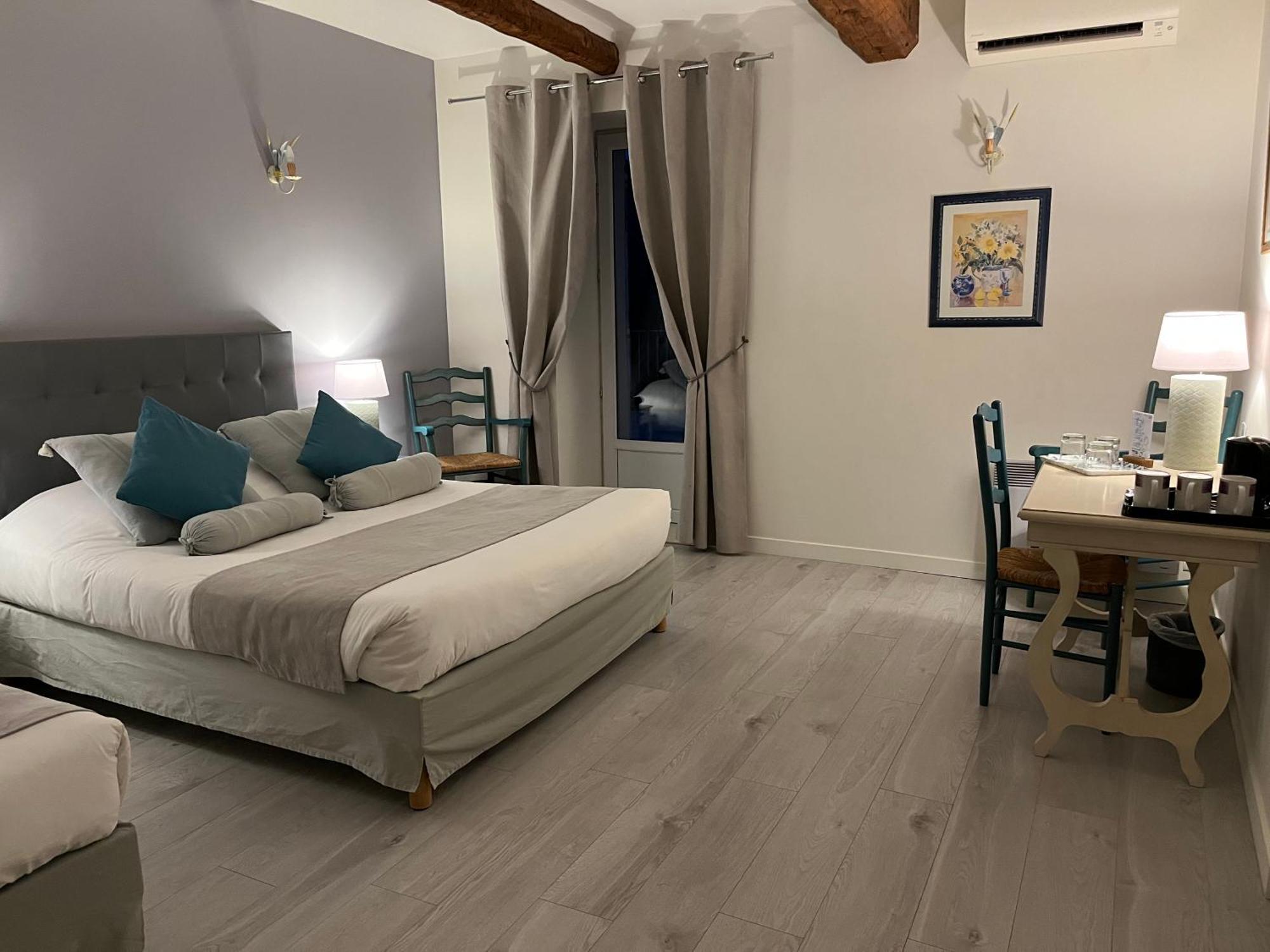 Logis Hotel La Bastide Des Monges Nyons Exterior foto