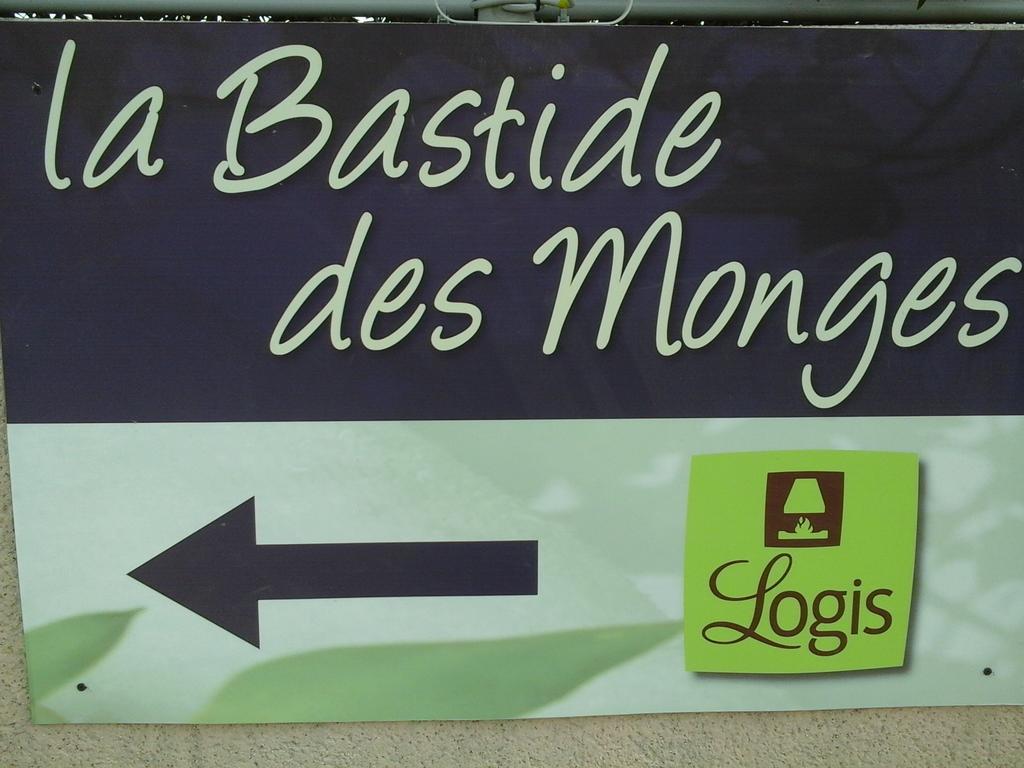 Logis Hotel La Bastide Des Monges Nyons Exterior foto